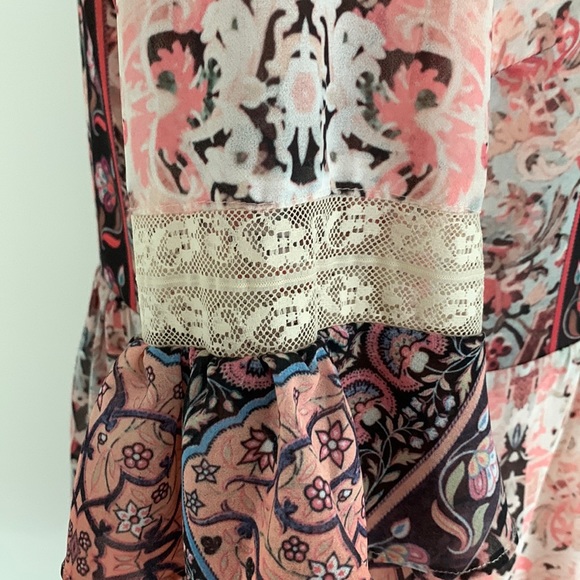 Bebe baby doll dress pink, cream, tan. Size M - Picture 6 of 7